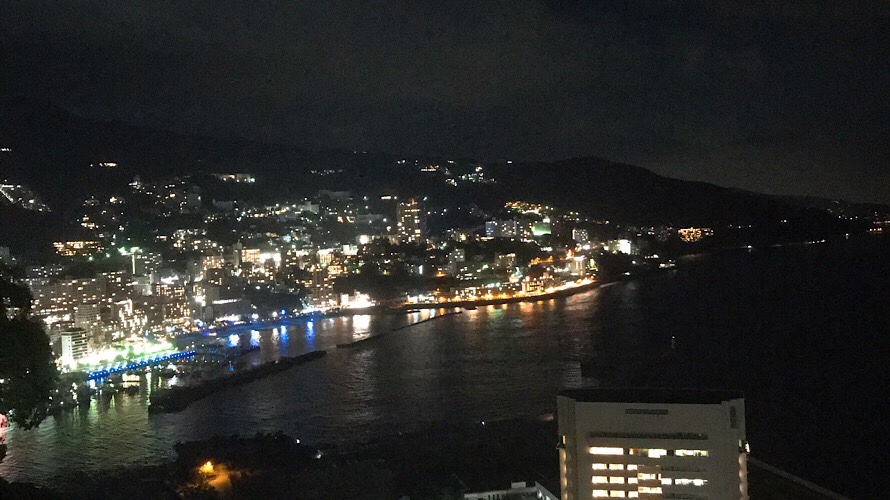 静岡 熱海でのおすすめ夜景スポットはここ 熱海城ふもとから見る夜景 タビカツリブログ